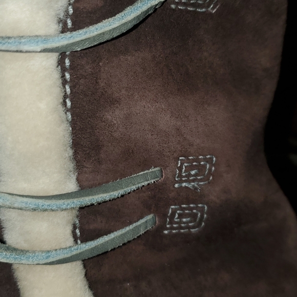 Merrell Size 7 Cozy Brown Shearling Women's Boots. - Picture 4 of 10